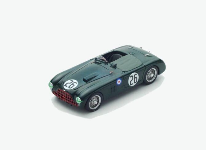 Aston Martin DB3 Spyder No.26 Le Mans 1952 1 to 43 scale Spark Resin Model