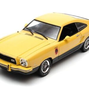 Ford Mustang II Stallion 1976 1 to 18 scale Green Light Collectibles Diecast Model Car