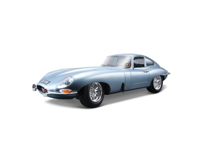 Jaguar E Type Coupe 1961 1 to 18 scale Bburago Diecast Model Car