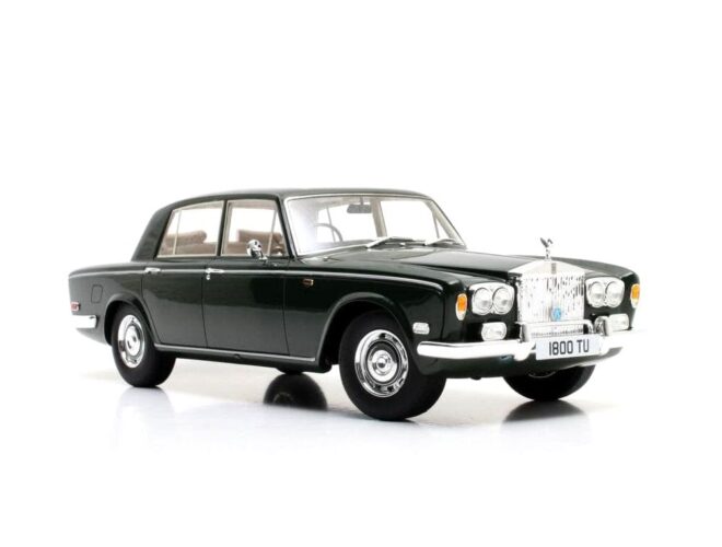 Rolls Royce Silver Shadow 1974 1 to 18 scale Cult Scale Models Resin Model Car